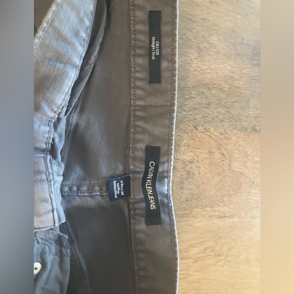 Calvin Klein CKJ035 Straight W32L30 Grey Pants - Picture 2 of 4